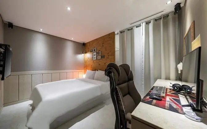 Oda (Mini - SSD 1PC (Bathtub Room Random A)