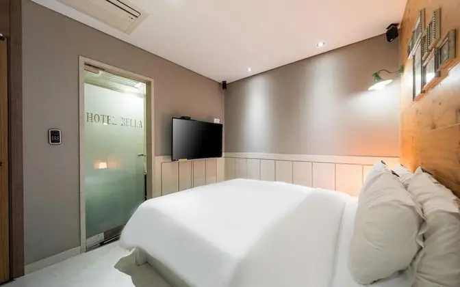 Oda (Mini - SSD 1PC (Bathtub Room Random A)