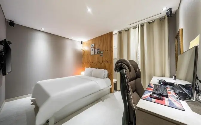 Oda (Mini - SSD 1PC (Bathtub Room Random A)