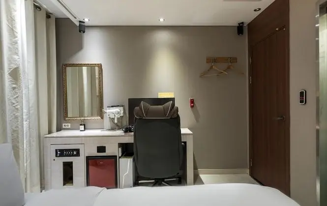 Oda (Mini - SSD 1PC (Bathtub Room Random A)