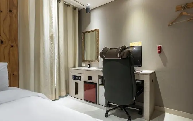 Oda (Mini - SSD 1PC (Bathtub Room Random A)