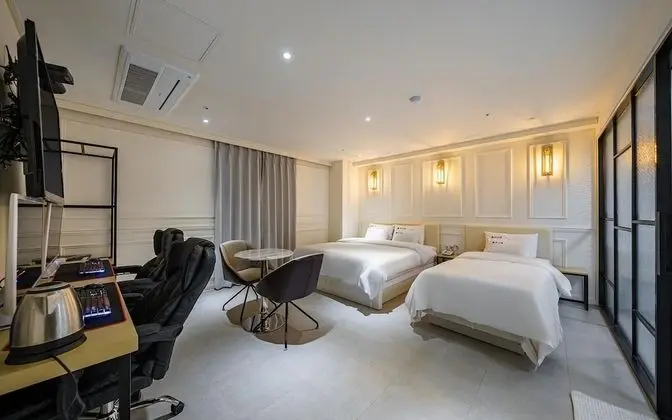 Oda (Premium A - Couple PC+Twin Bed/KingSi)