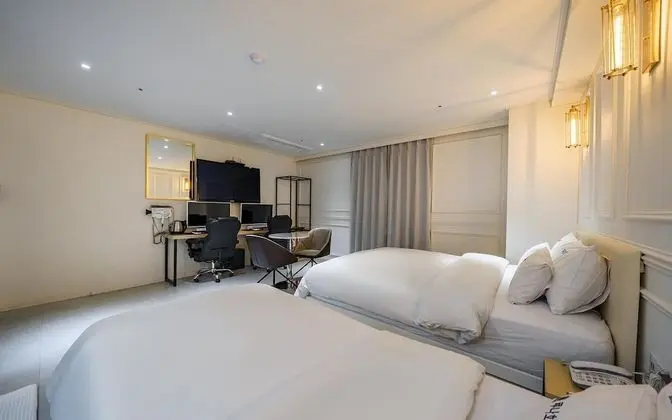 Oda (Premium A - Couple PC+Twin Bed/KingSi)