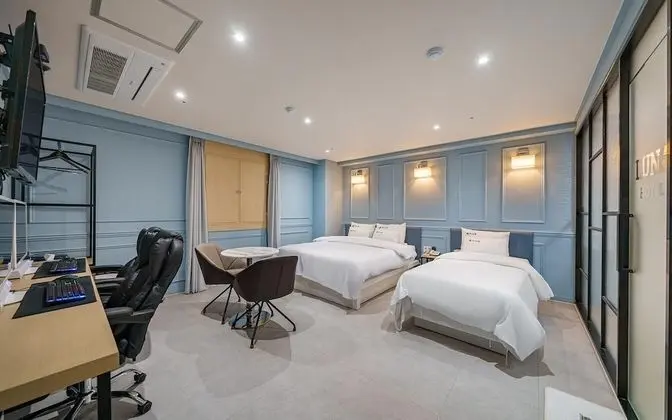 Oda (Premium A - Couple PC+Twin Bed/KingSi)