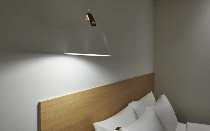Oda (Mini (TV Queen Bed Air Purifier Bidet)