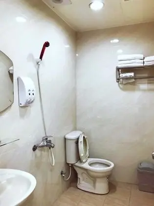 Tek Büyük Yataklı Oda, Ortak Banyo