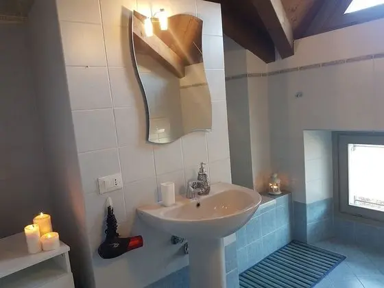 Tek Büyük Yataklı Oda, Banyolu/Duşlu