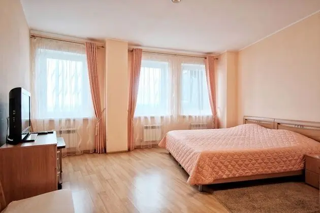Standard Tek Büyük veya İki Ayrı Yataklı Oda, Balkon