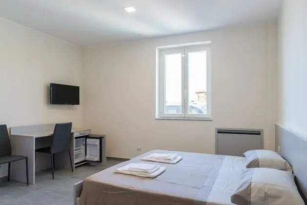 Standard Tek Büyük Yataklı Oda