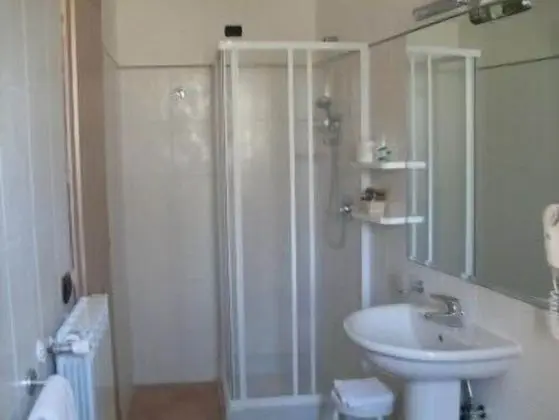 Tek Büyük Yataklı Oda, Balkon, Dağ Manzaralı