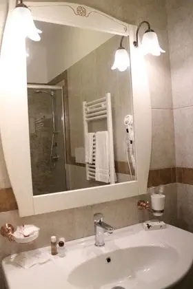 Superior Tek Büyük Yataklı Oda