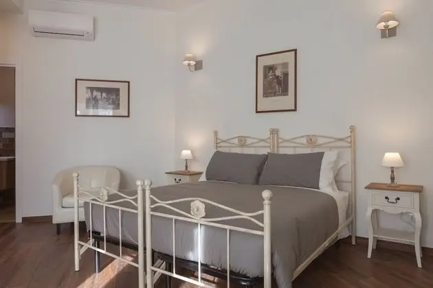 Üç Kişilik Oda