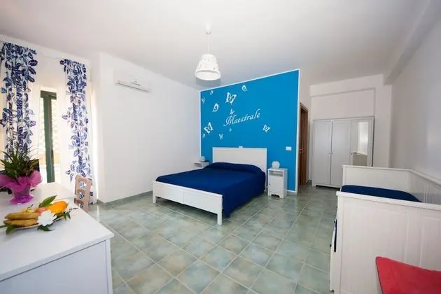 Family Oda (2 adults and 2 children)