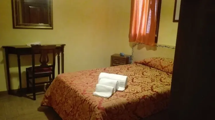 Basic Tek Büyük Yataklı Oda, Dağ Manzaralı