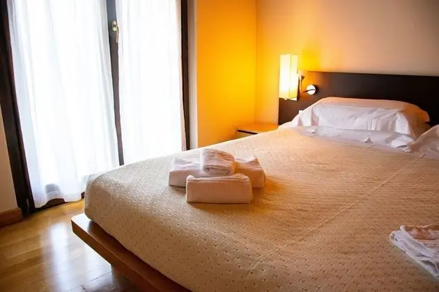 Classic Tek Büyük Yataklı Oda