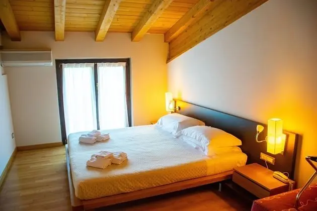 Classic Tek Büyük Yataklı Oda