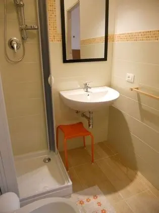 Classic Tek Büyük Yataklı Oda