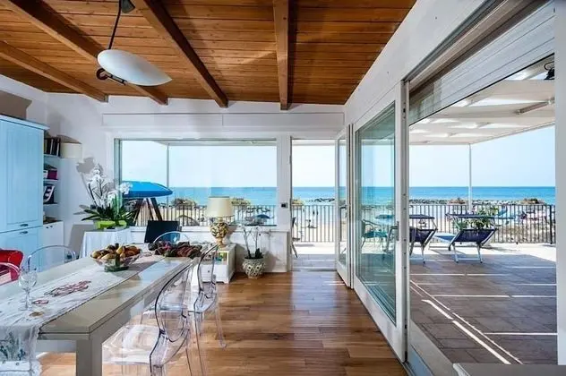 Daire, 2 Yatak Odası, Deniz Manzaralı