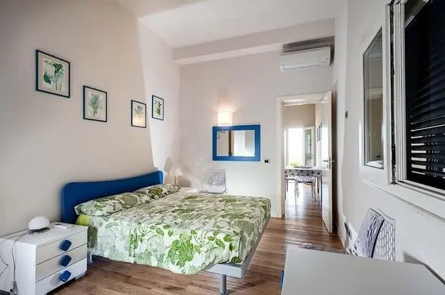 Daire, 2 Yatak Odası, Deniz Manzaralı, Denize Sıfır