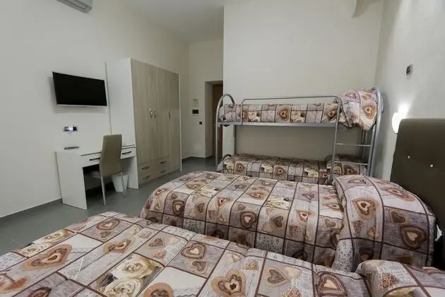 Family Dört Kişilik Oda