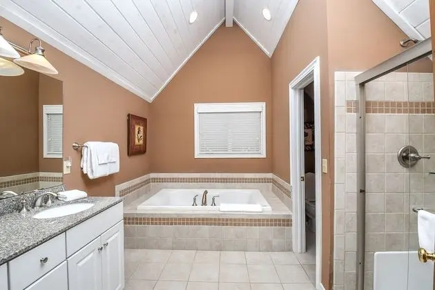 Ev, Birden Çok Yatak, Jakuzi