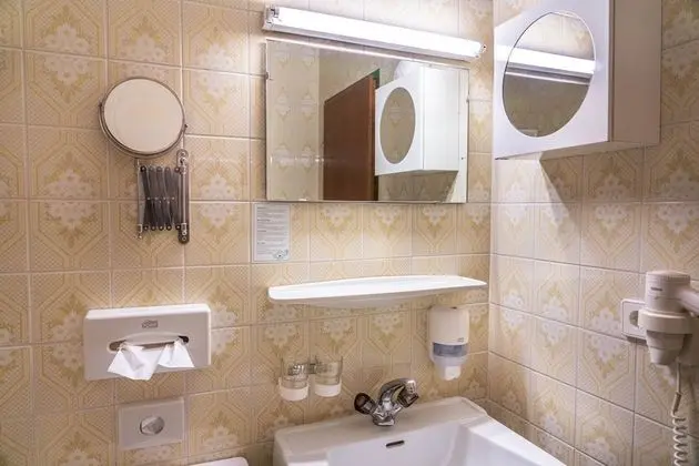 Dört Kişilik Oda, 1 Yatak Odası