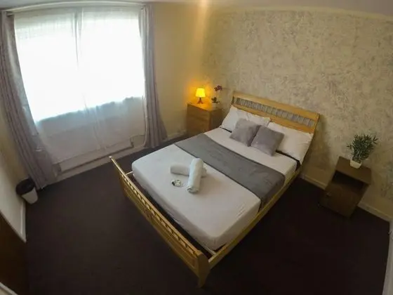 Tek Büyük Yataklı Oda (in shared house 1)