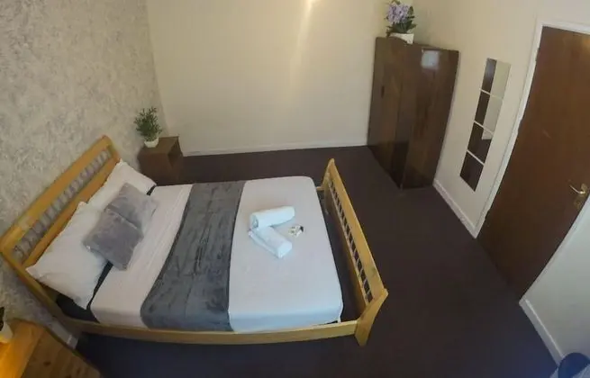 Tek Büyük Yataklı Oda (in shared house 1)