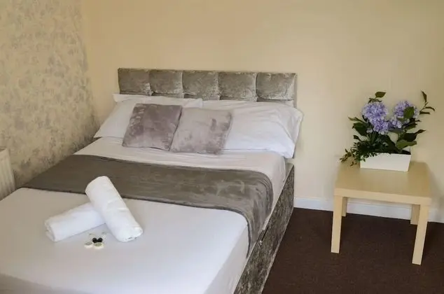 Tek Büyük Yataklı Oda (in Shared House 2)
