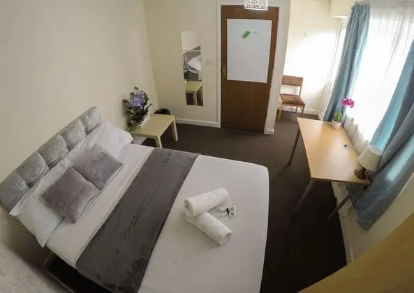 Tek Büyük Yataklı Oda (in Shared House 2)