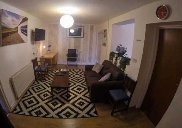 Tek Büyük Yataklı Oda (in Shared House 2)