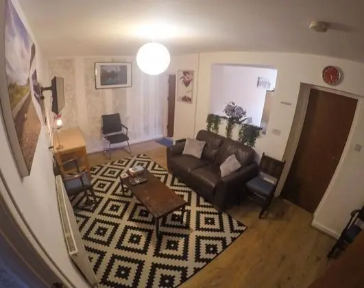 Tek Büyük Yataklı Oda (in Shared House 2)