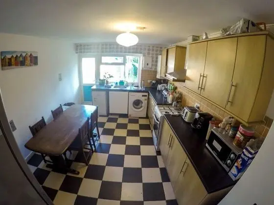Tek Büyük Yataklı Oda (in Shared House 2)