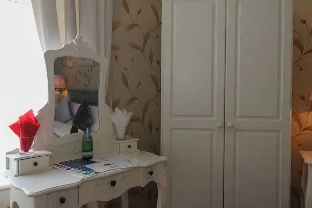 Tek Kişilik Oda, 1 Tek Kişilik Yatak