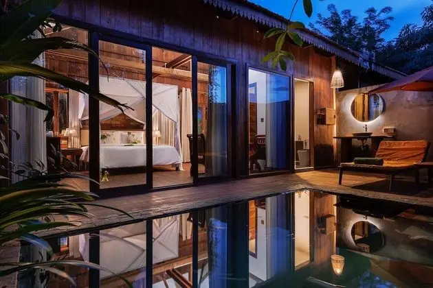 Private Pool Bungalow - Free Pickup