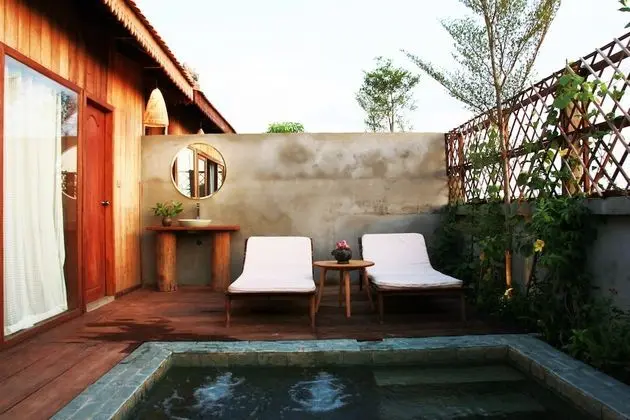 Private Pool Bungalow - Free Pickup