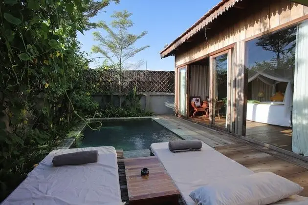 Private Pool Bungalow - Free Pickup