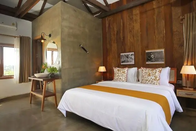 Two-Bedroom Villa - Free Pickup