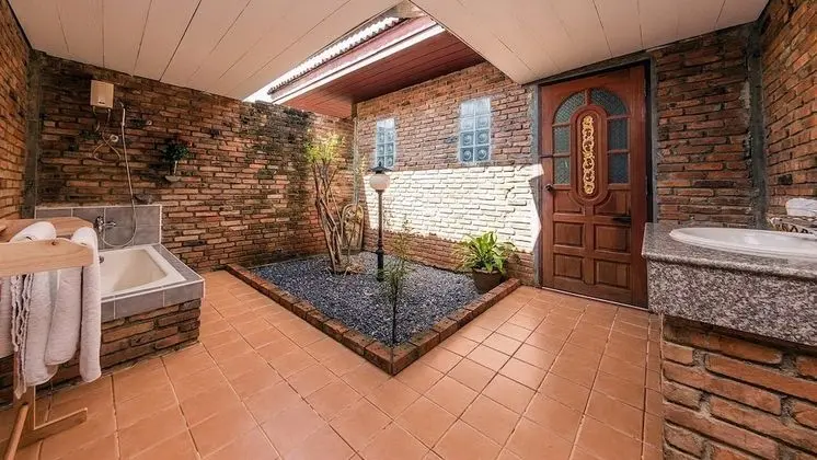 Bungalov, 1 En Büyük (King) Boy Yatak