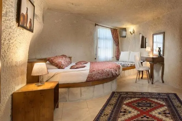 https://images.odamax.com/img/1024x768/odamax/image/upload/Doors_Of_Cappadocia_202509101546110_12.jpg