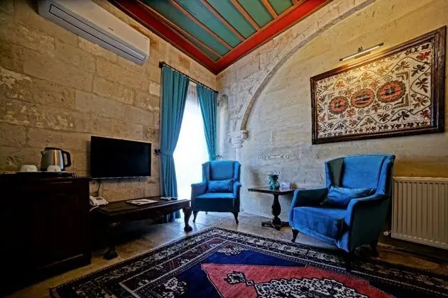 https://images.odamax.com/img/1024x768/odamax/image/upload/Doors_Of_Cappadocia_202509101622451_WhatsApp_G_rsel_2025_09_10_saat_16_20_50_f6dc00d8.jpg