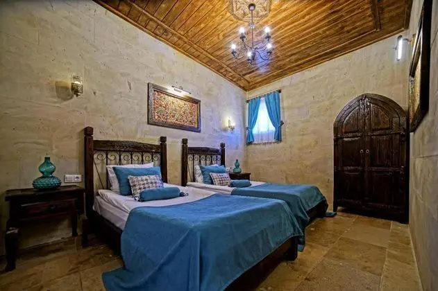 https://images.odamax.com/img/1024x768/odamax/image/upload/Doors_Of_Cappadocia_202509101622452_WhatsApp_G_rsel_2025_09_10_saat_16_20_51_38dc1943.jpg