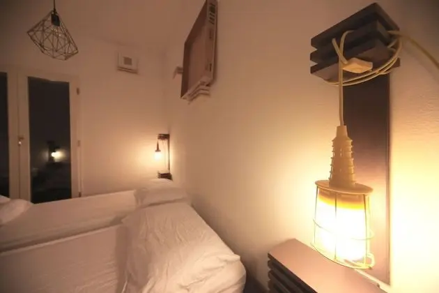 Üç Kişilik Oda, Ortak Banyo