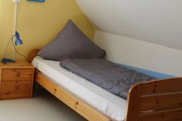 Ev (Zum Hallenbad 19)