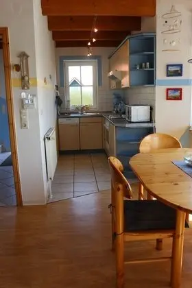 Ev (Zum Hallenbad 19)