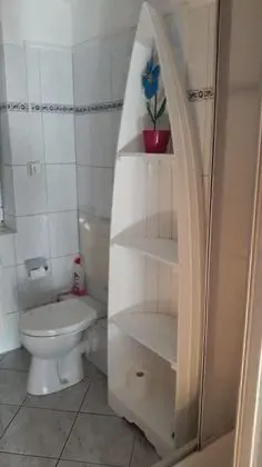 Ev (Zum Hallenbad 19)