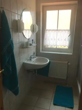 Ev (Zum Hallenbad 31)