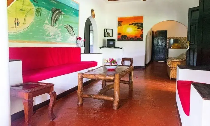 Family Villa (Dora)