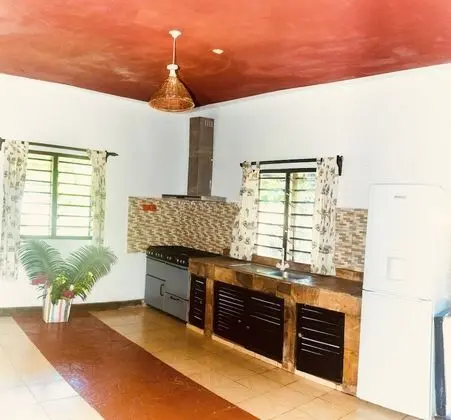 Family Villa (Holly)