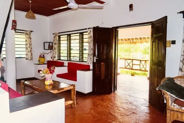 Family Villa (Holly)